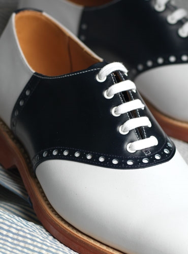 nubuck saddle shoes