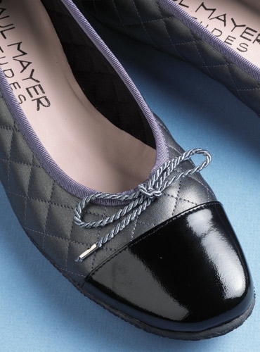 womens quilted flats