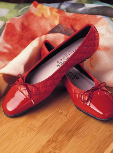 womens quilted flats