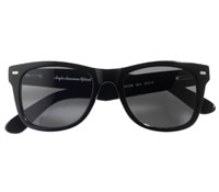 Classic Square Sunglasses in Black