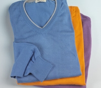 V Neck Sweaters Size Large