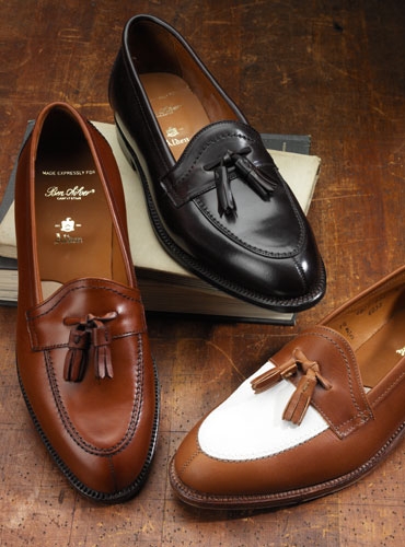 Tan & White Summer Tassel Loafer