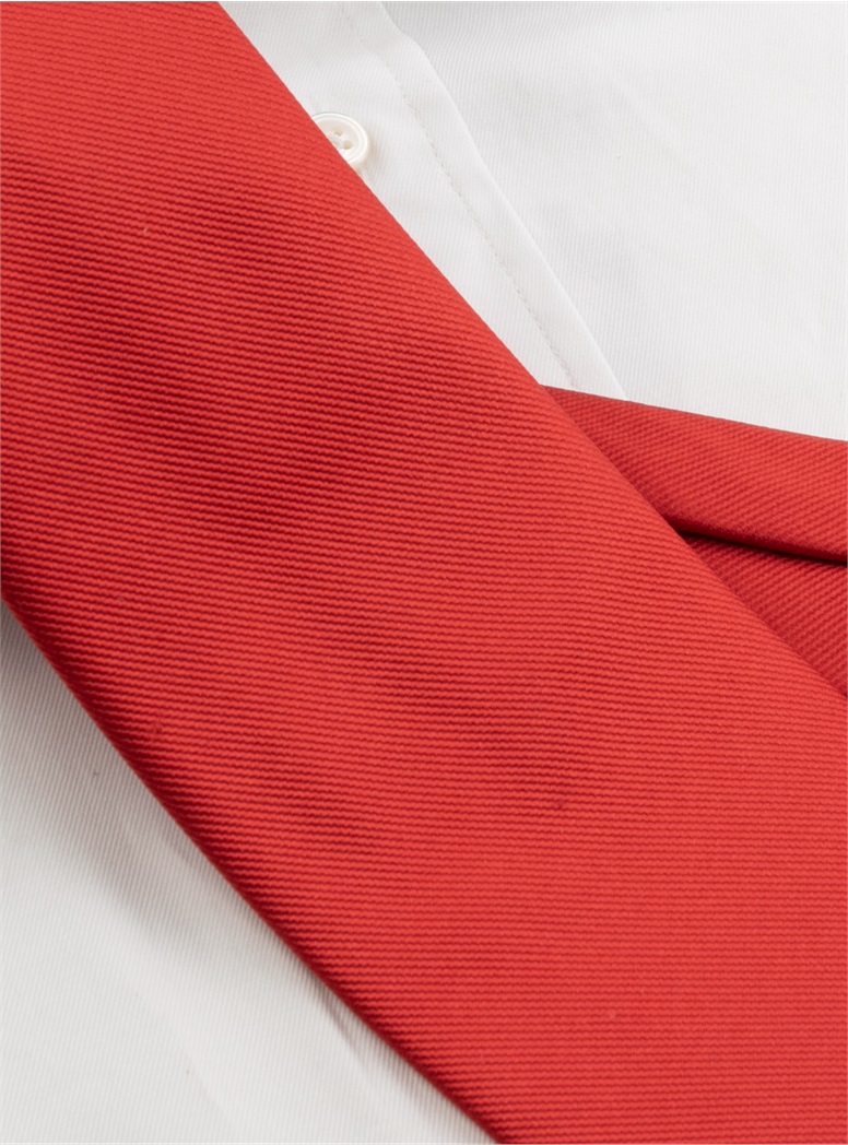 Silk Signature Solid Tie in Chili