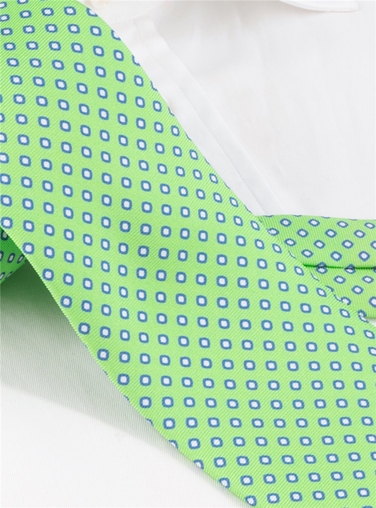 Printed Silk Tie in Apple
