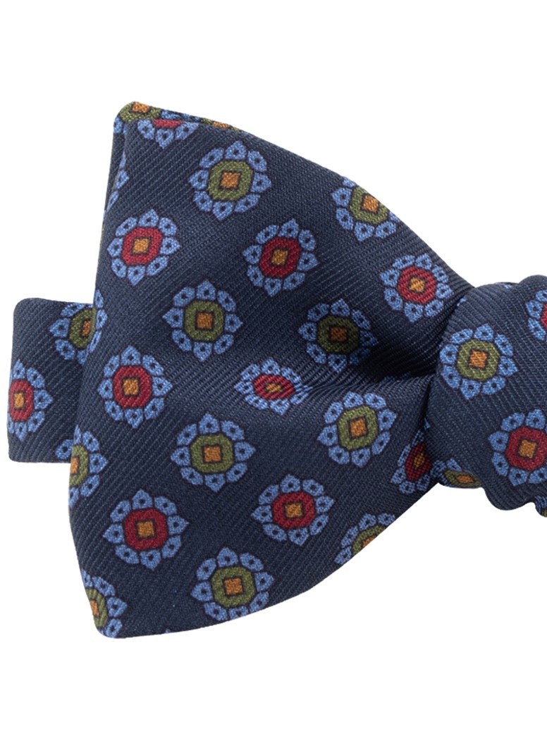 Printed Silk Bow Tie in Navy