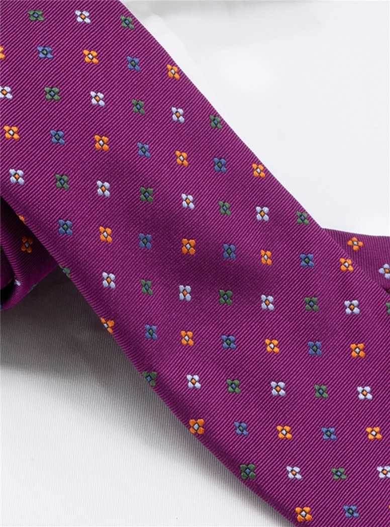Silk Neat Print Woven Tie in Raspberry