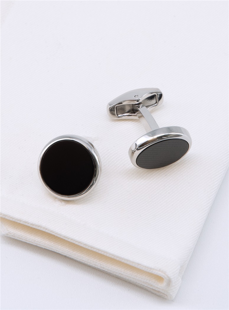 Round Onyx Cufflinks in Silver