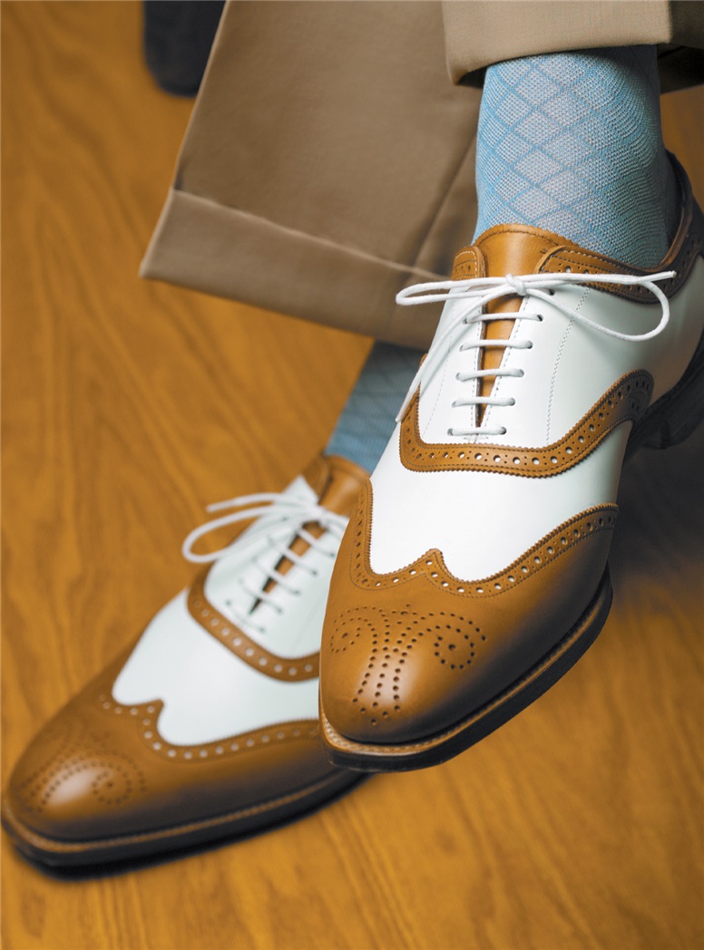 The Hampton Spectator in Tan & White