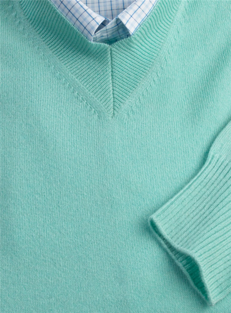 Cashmere V-neck Sweater in Aqua