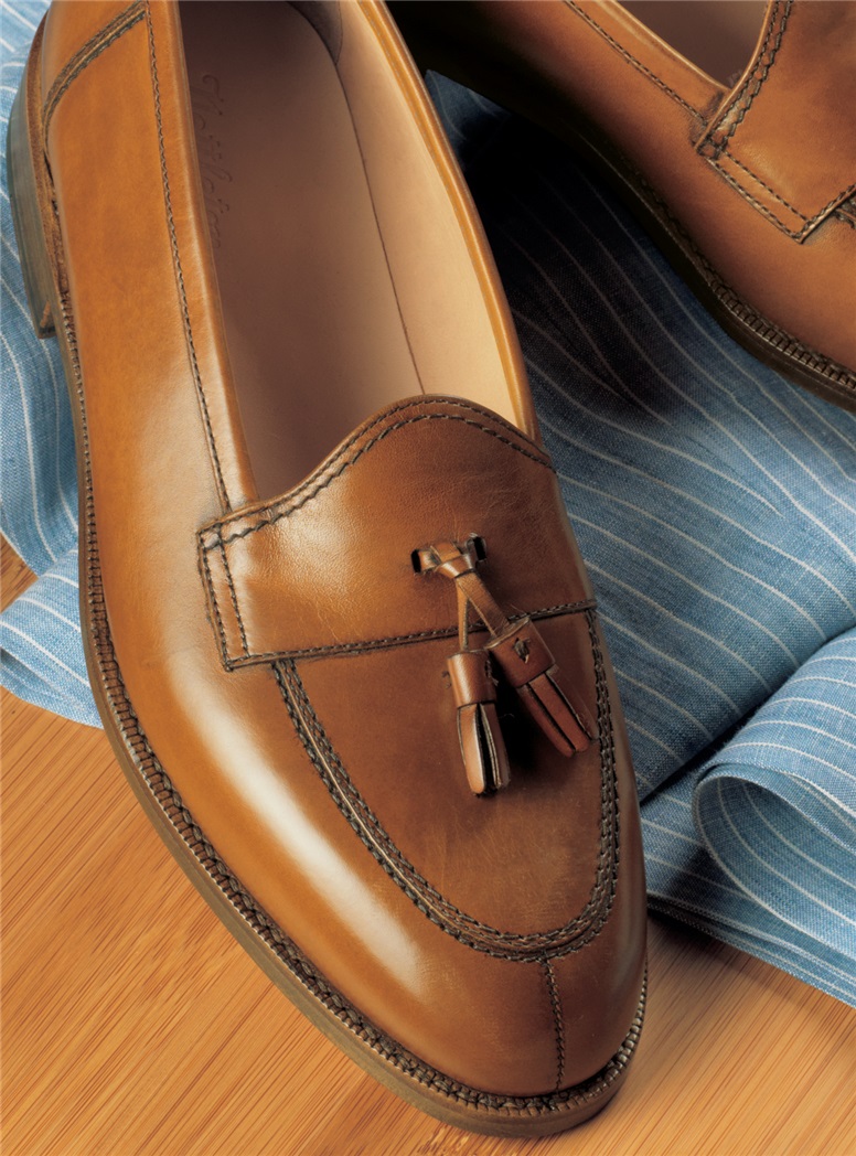 The Split Toe Tassel Loafer in Antique Tan