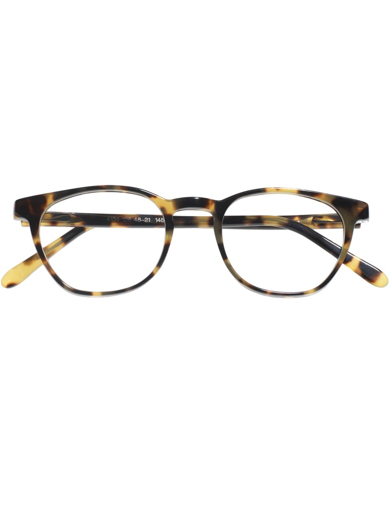 Semi-Square Frame in Tokyo Tortoise