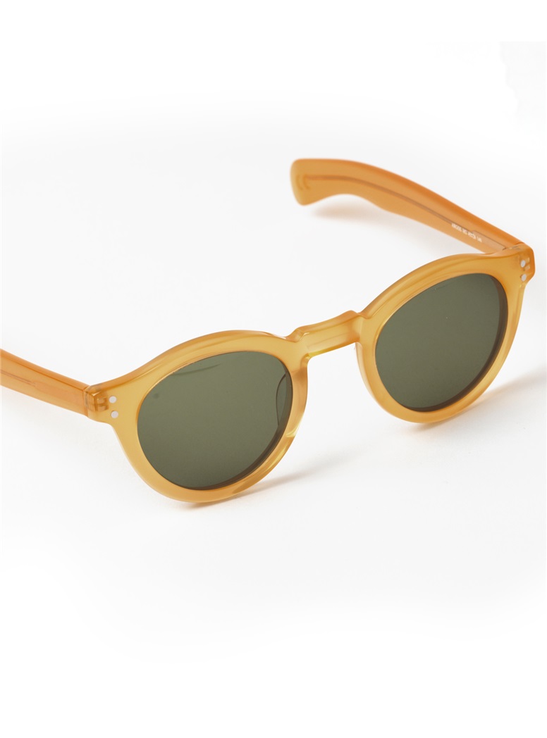 Bold Round Sunglasses in Translucent Yellow