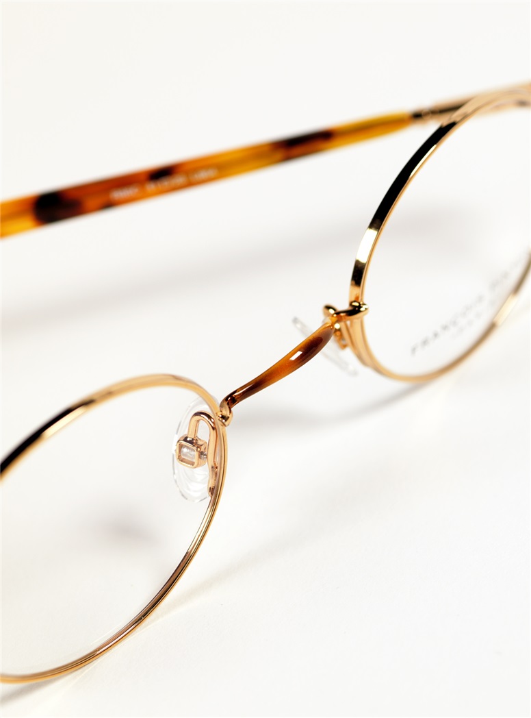 Nearly Oval Wire Frame in Gilted Metal with Amber and Tortoise