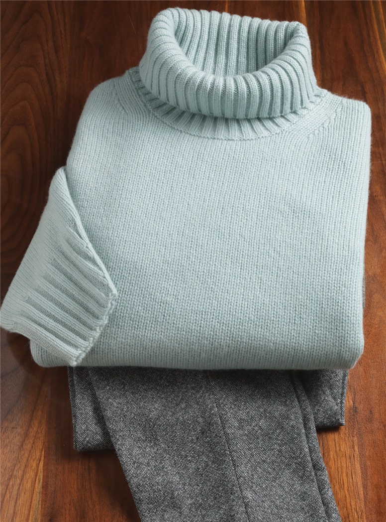 Ladies Cashmere Turtleneck