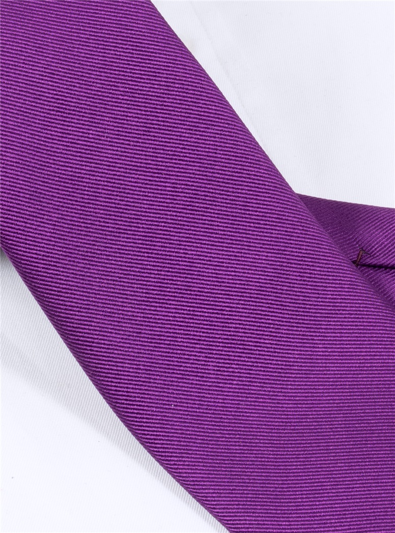 Silk Signature Solid Tie in Violet