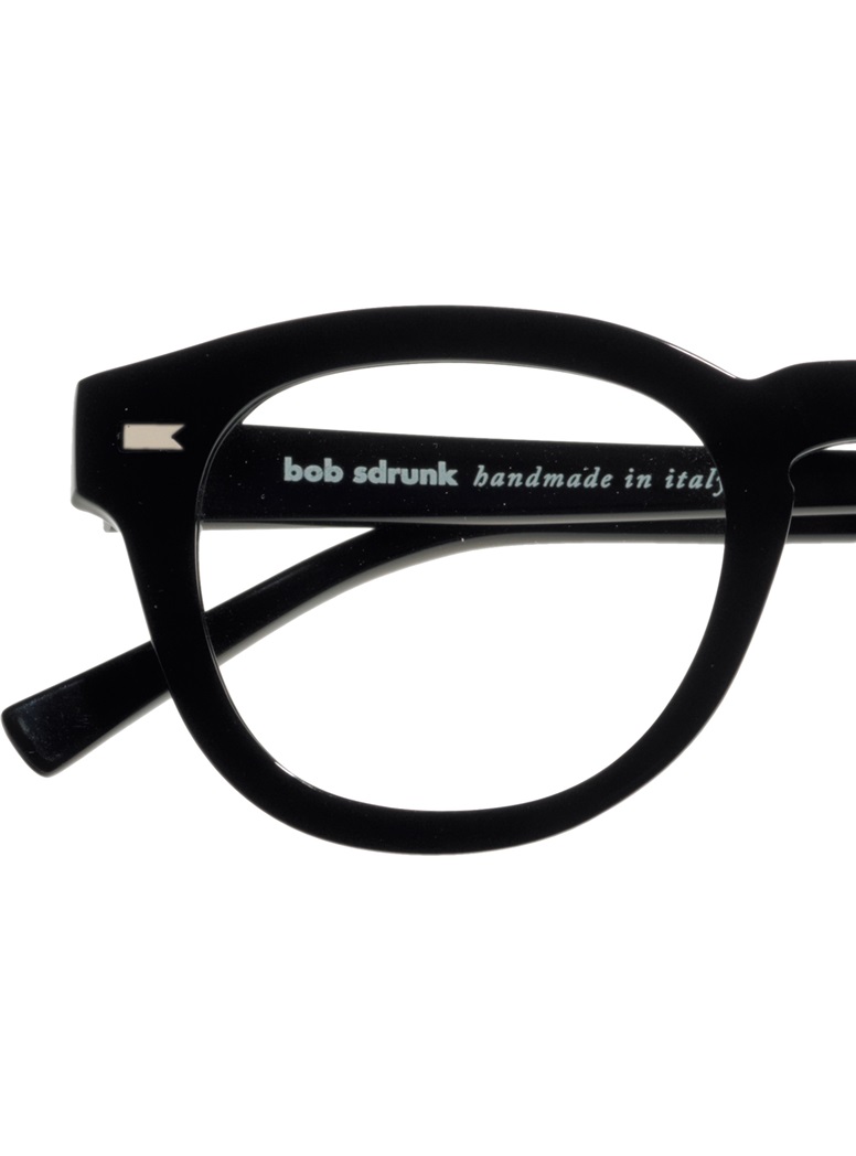 Bold Semi-Square Frame in Black