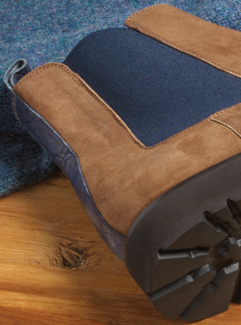 The Chelsea Boot in Suede
