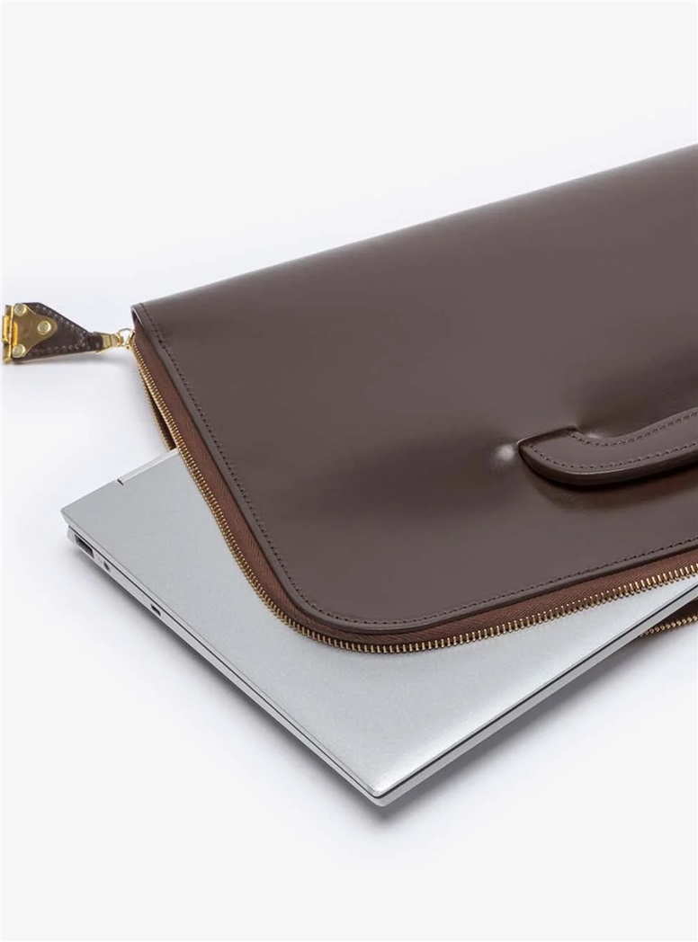 The Melbury Folio in Dark Brown
