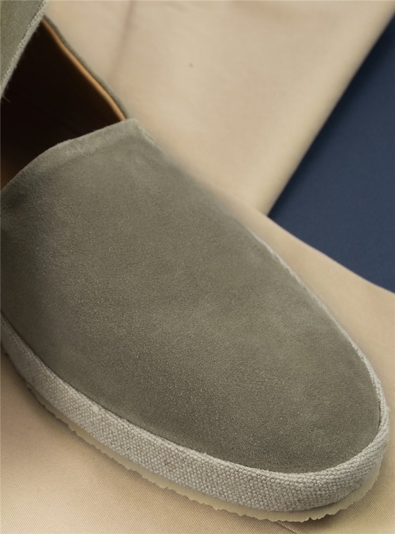 Suede Espadrilles in Camel, Size 44