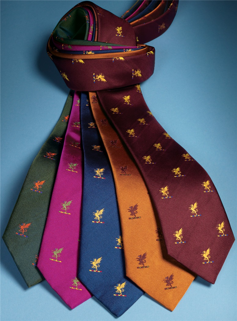 Silk Woven Griffin Motif Tie in Oak