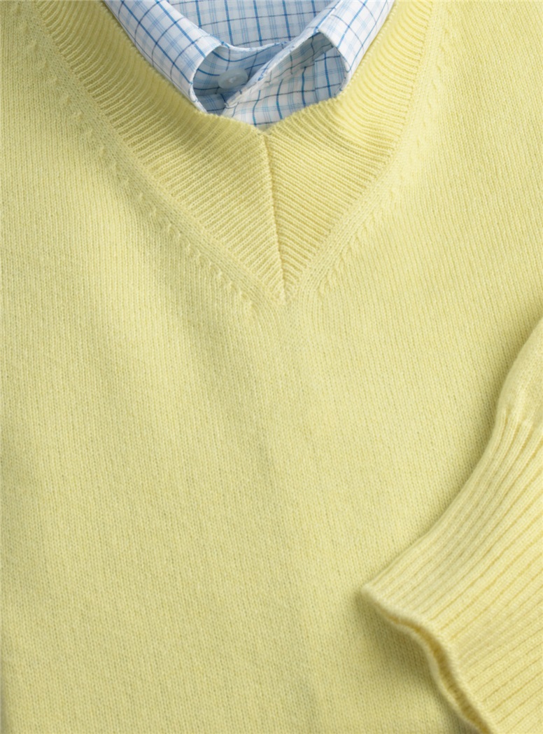 Cashmere Crewneck Sweater in Lemon
