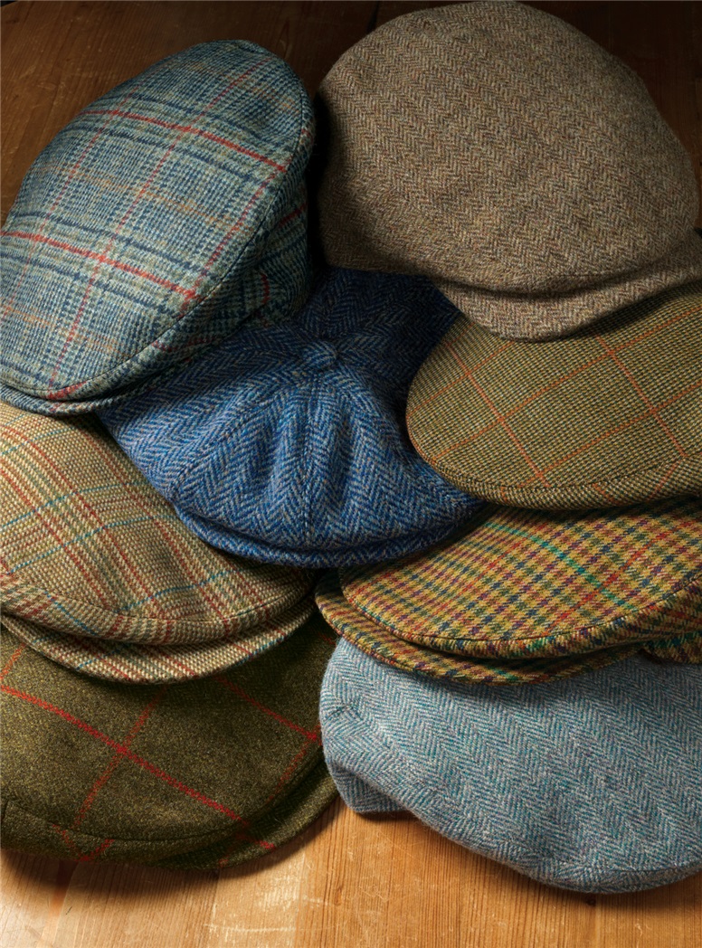 Wool Garforth Cap in Olive Birdseye with Rust Windowpanes