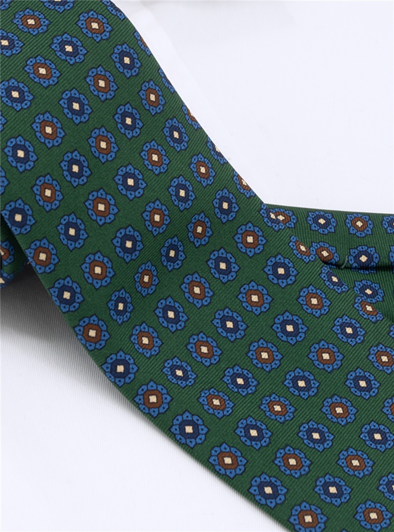 Silk Neat Tie in Kelly Green
