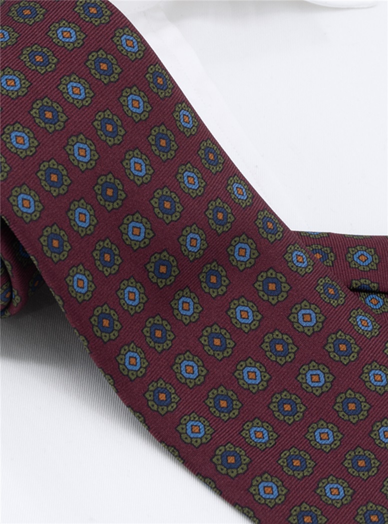 Silk Neat Tie in Wine