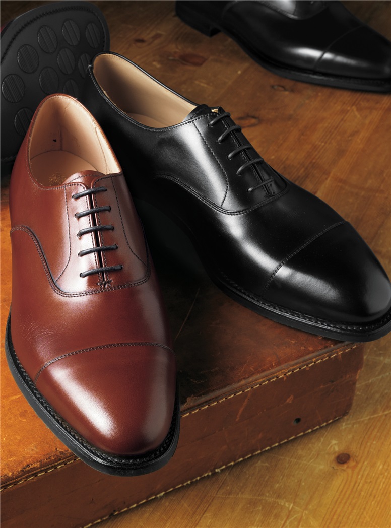 The Connaught Oxford in Black