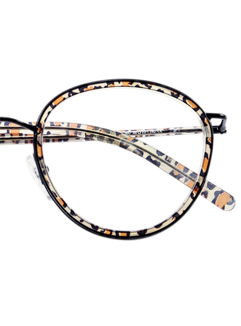 Retro Round Frames in Leopard