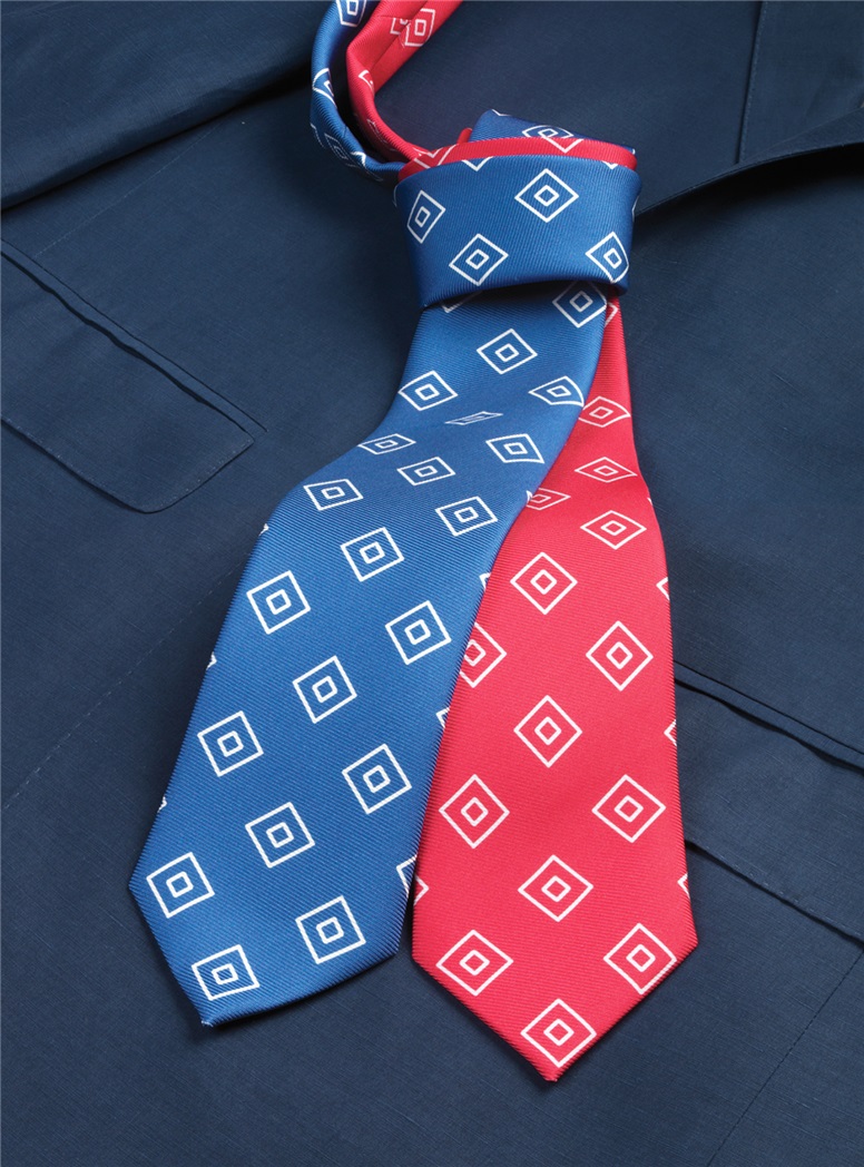 Silk Diamond Printed Tie in Fuchsia