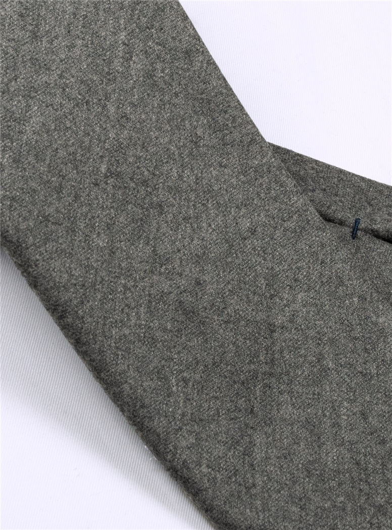 Wool Solid Tie in Charcoal