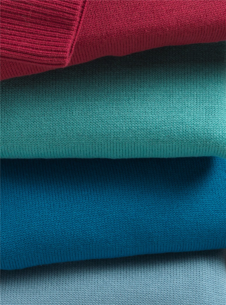 Cotton V-neck Sweaters