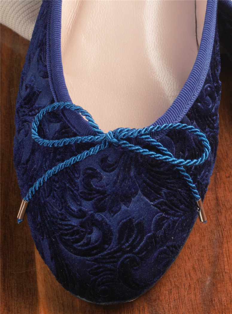 Ladies Velvet Flats in Royal Blue