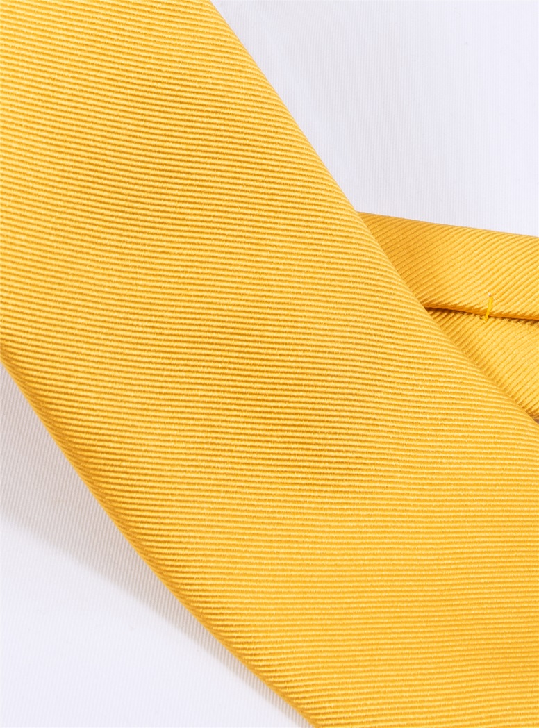 Silk Signature Solid Tie in Sun