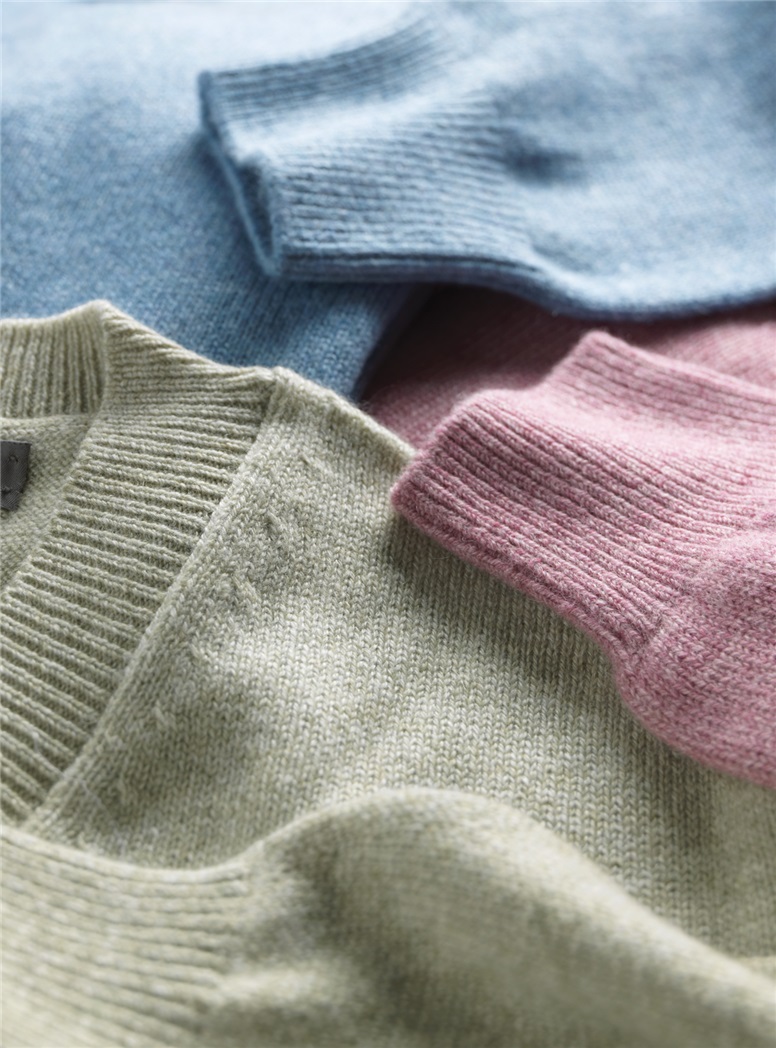 Cashmere V-neck Sweaters