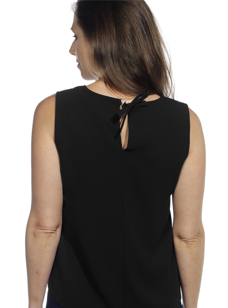 Ladies Crepe Shell in Black