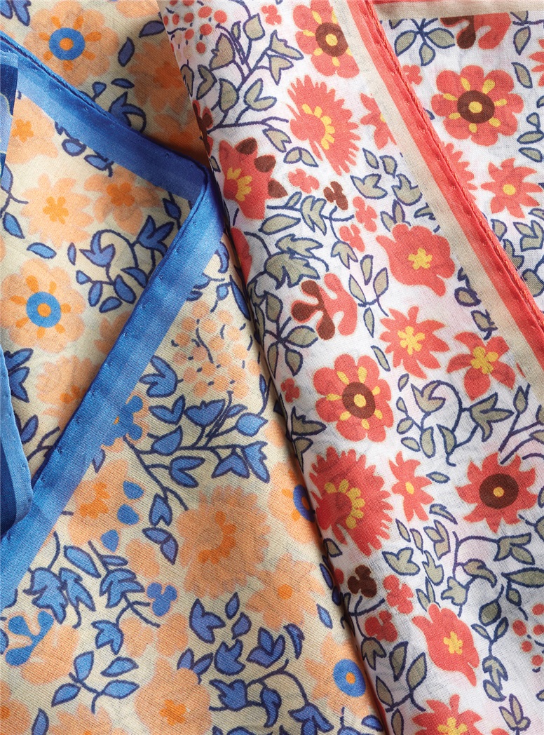 Cotton Pocket Square with Printed Floral Motif