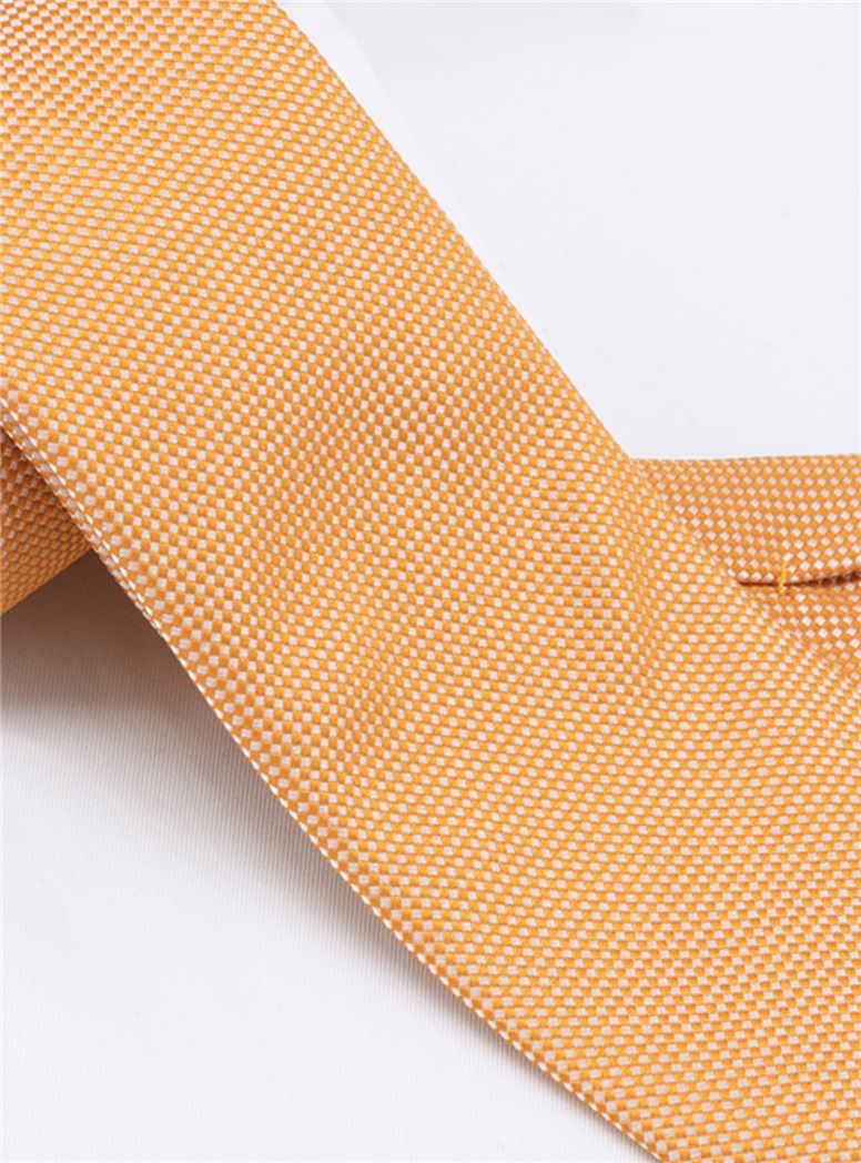 Silk Basketweave Tie in Golden