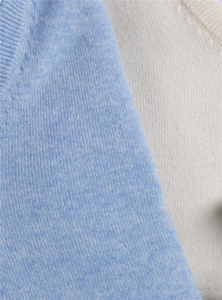 Cashmere V-neck Sweaters