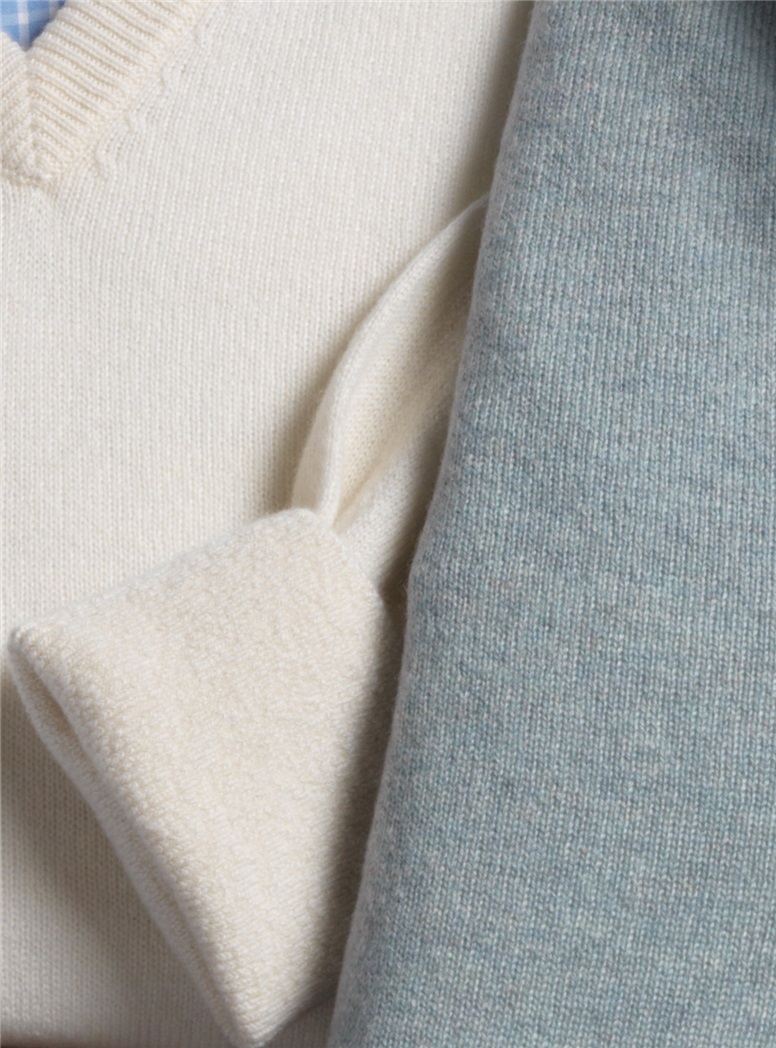 Cashmere V-neck Sweaters