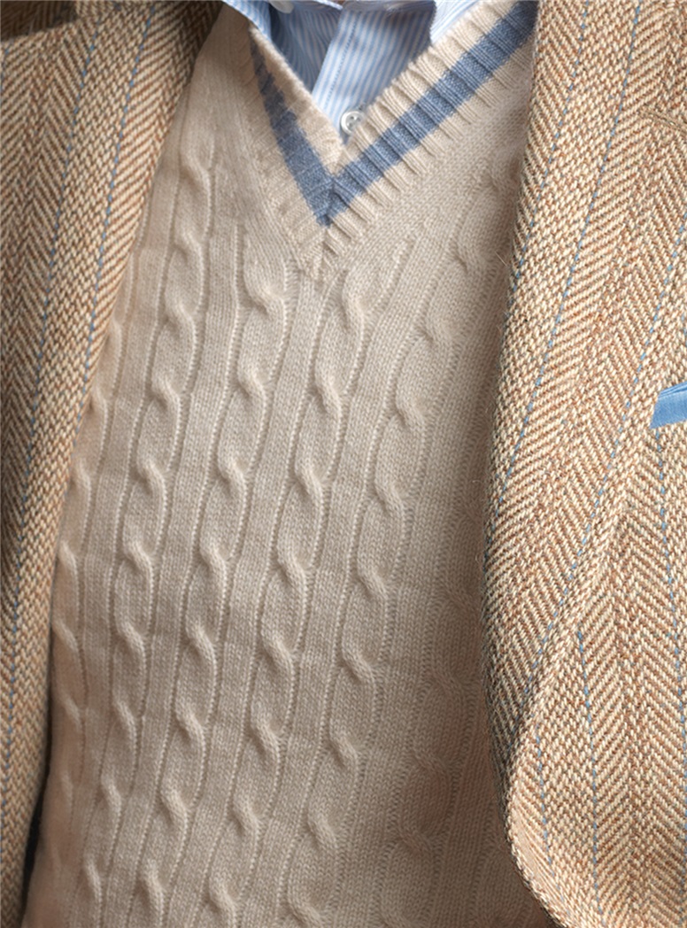 Cashmere Cable Knit V-neck Sweater Vest