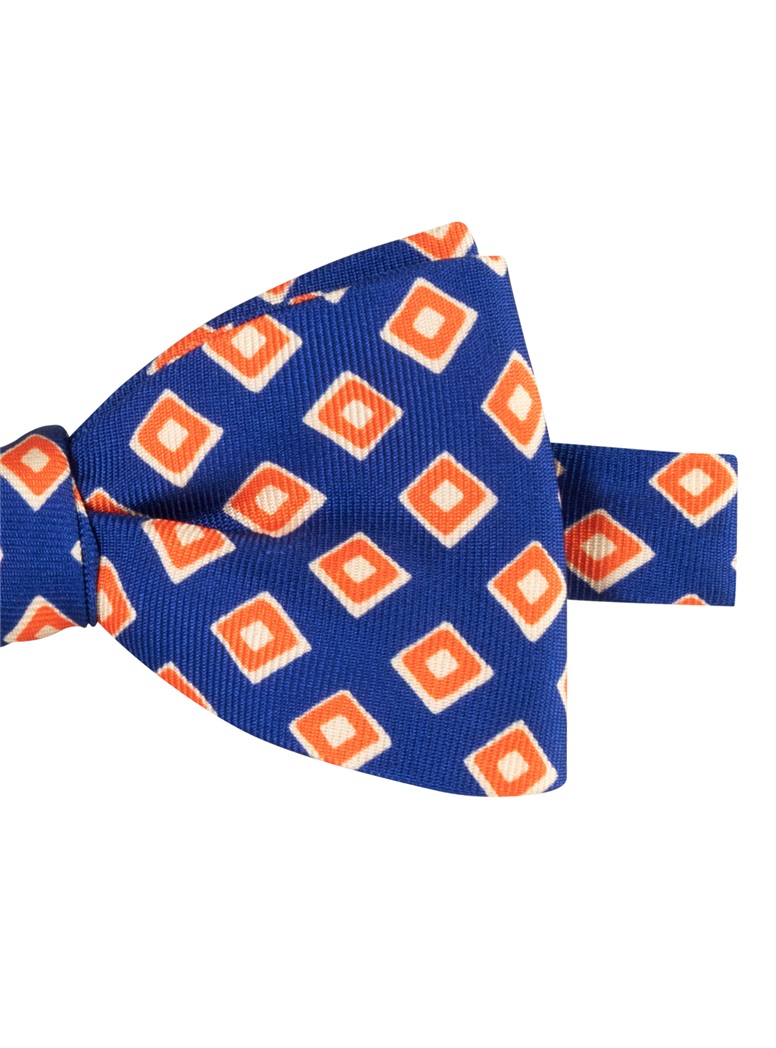 Silk Print Diamond Motif Bow Tie in Navy