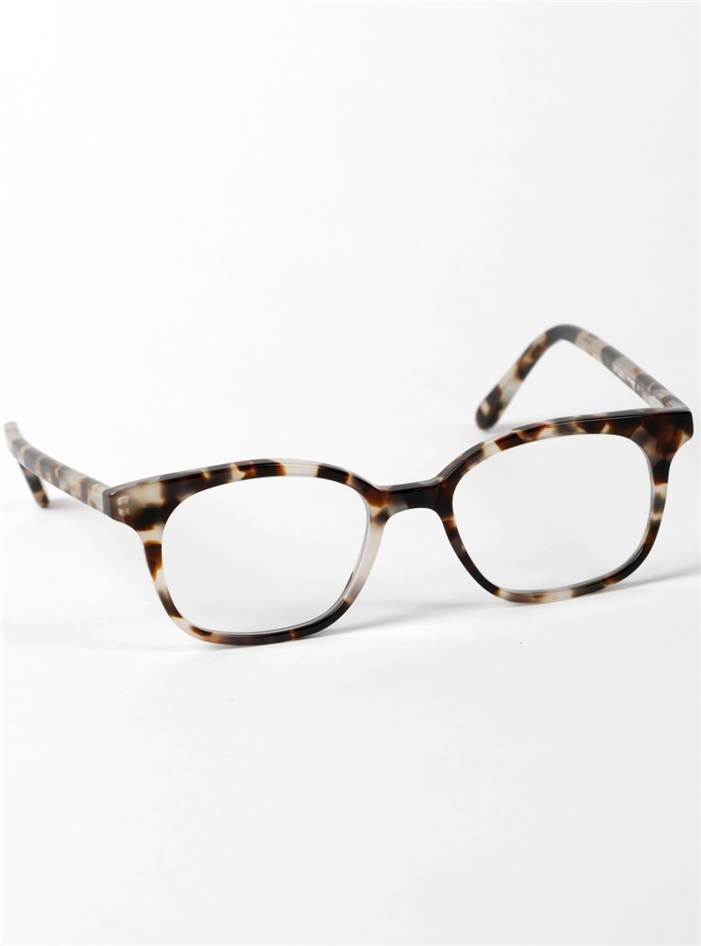 Slender Tip Frame in Cream Tortoise