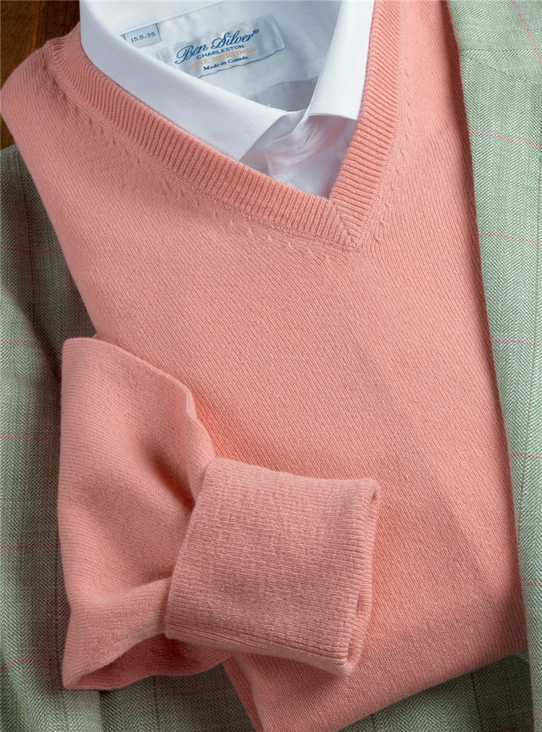 Cashmere V-neck Sweater in Melon