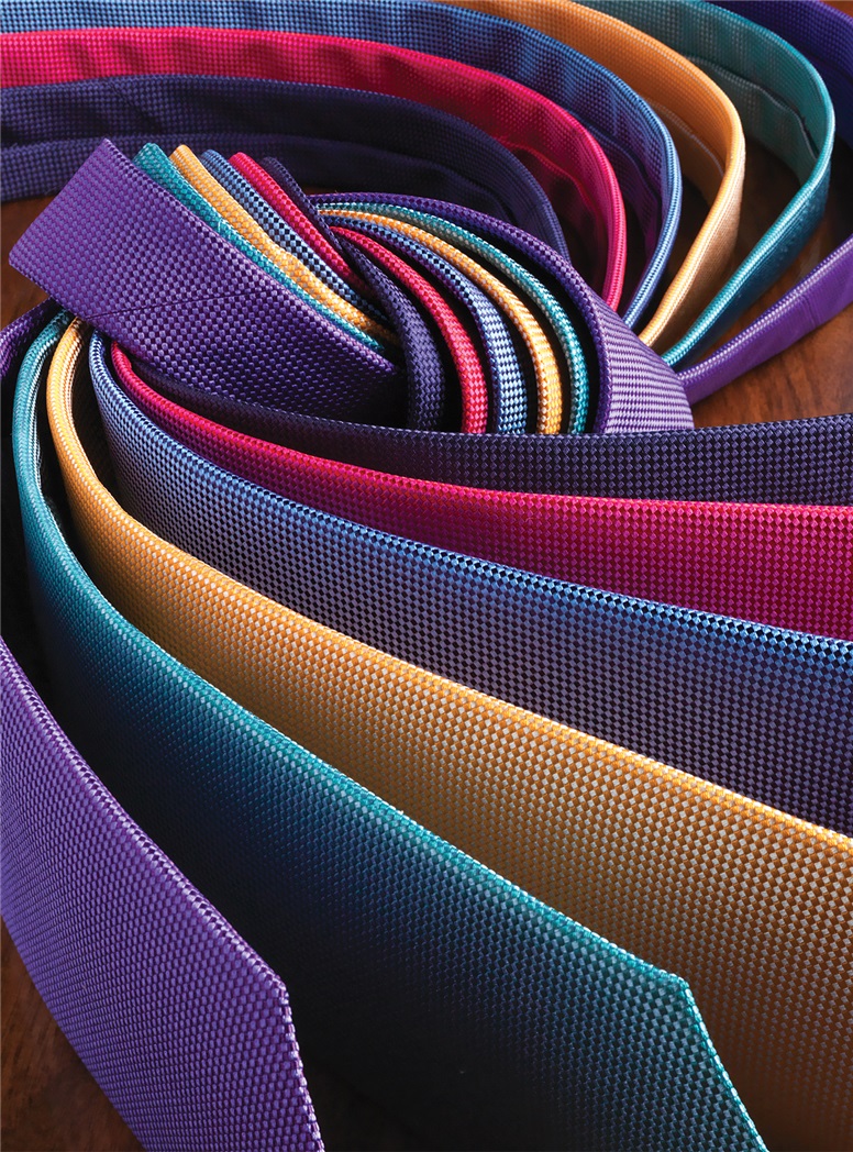 Silk Basketweave Tie in Azalea