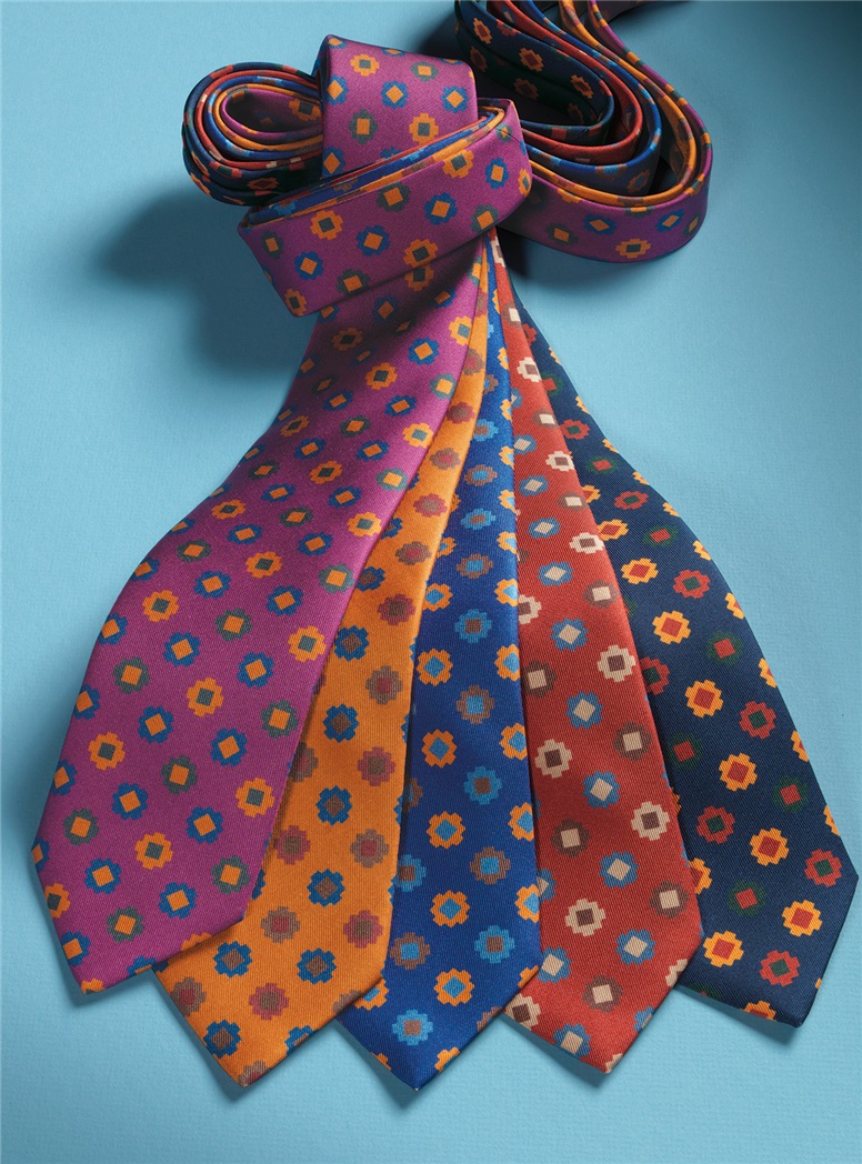 Silk Geometric Motif Tie in Chili