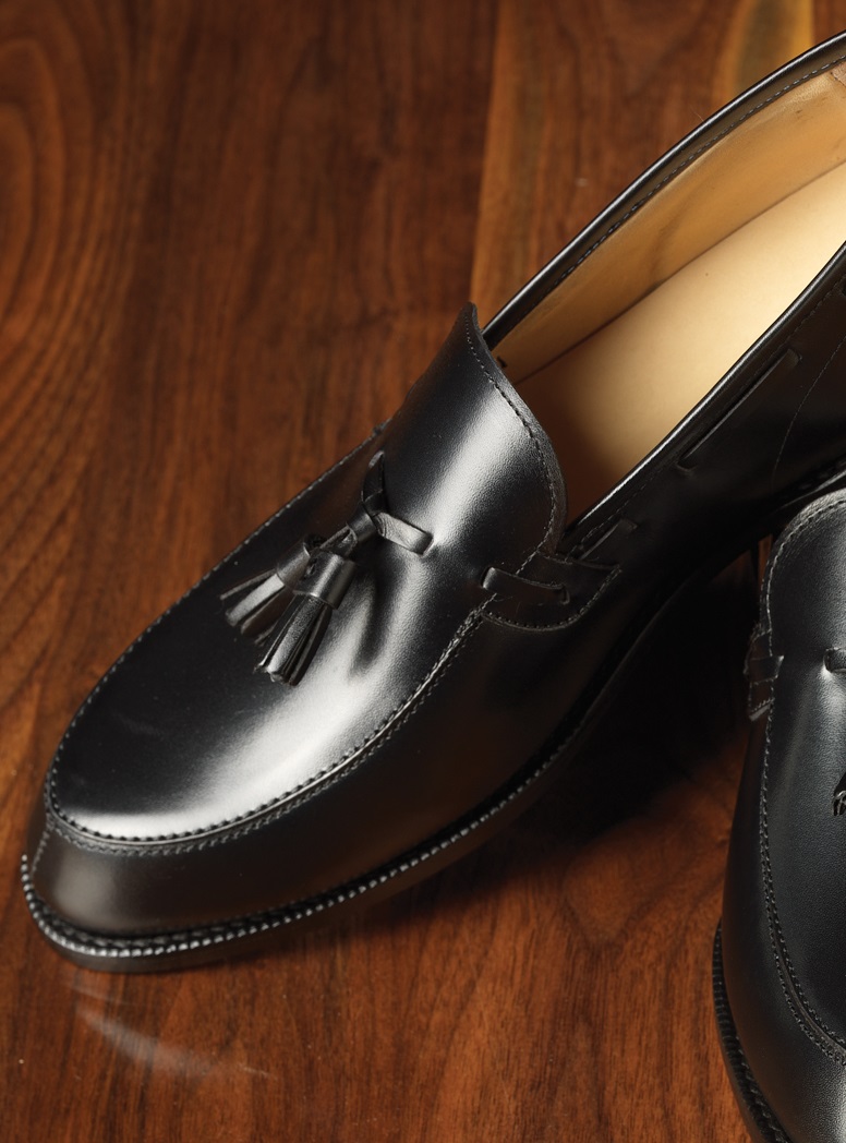 The Greensboro Tassel Loafer in Black