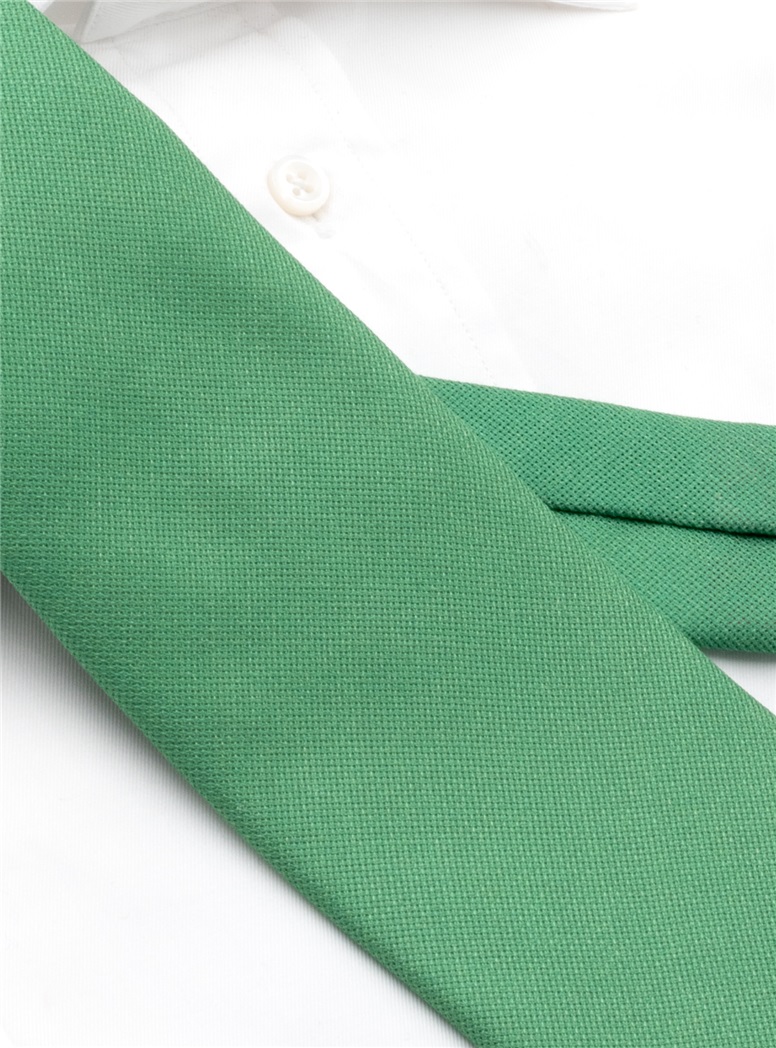 Silk Solid Tie in Grass