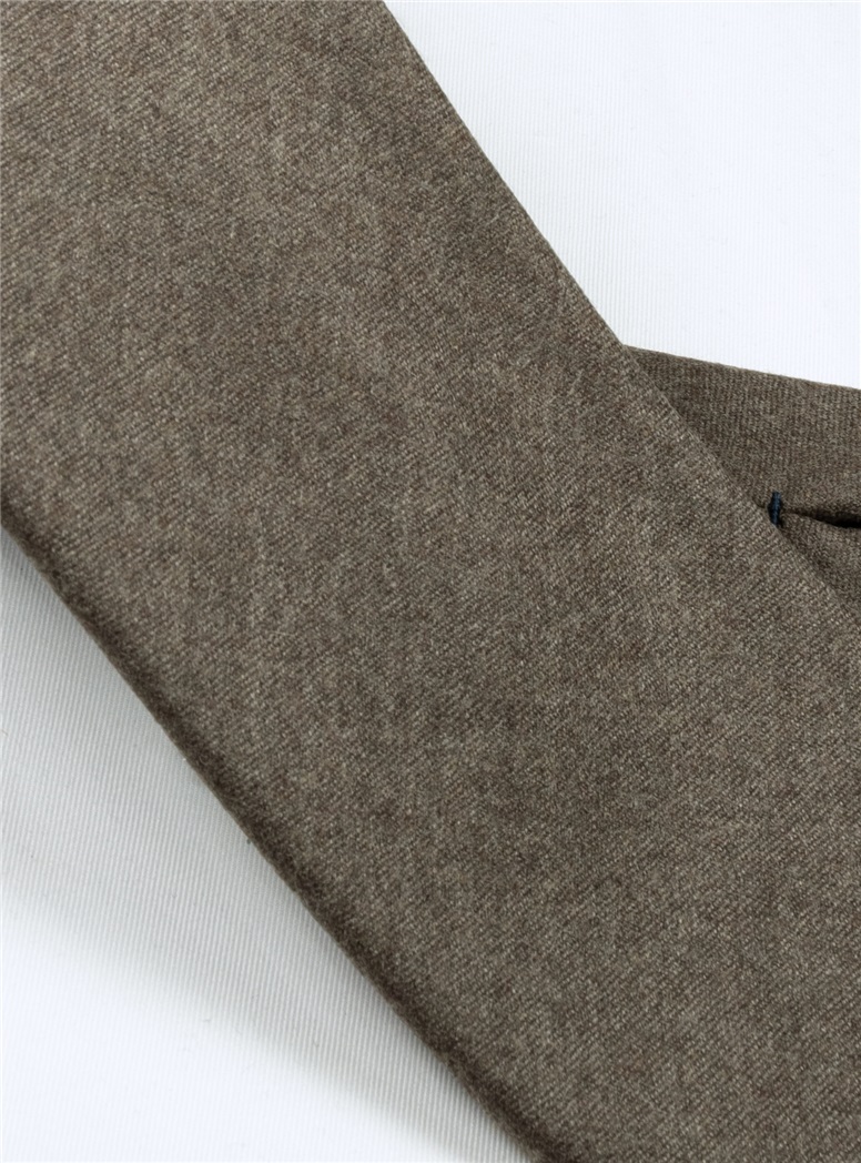 Wool Solid Tie in Mocha